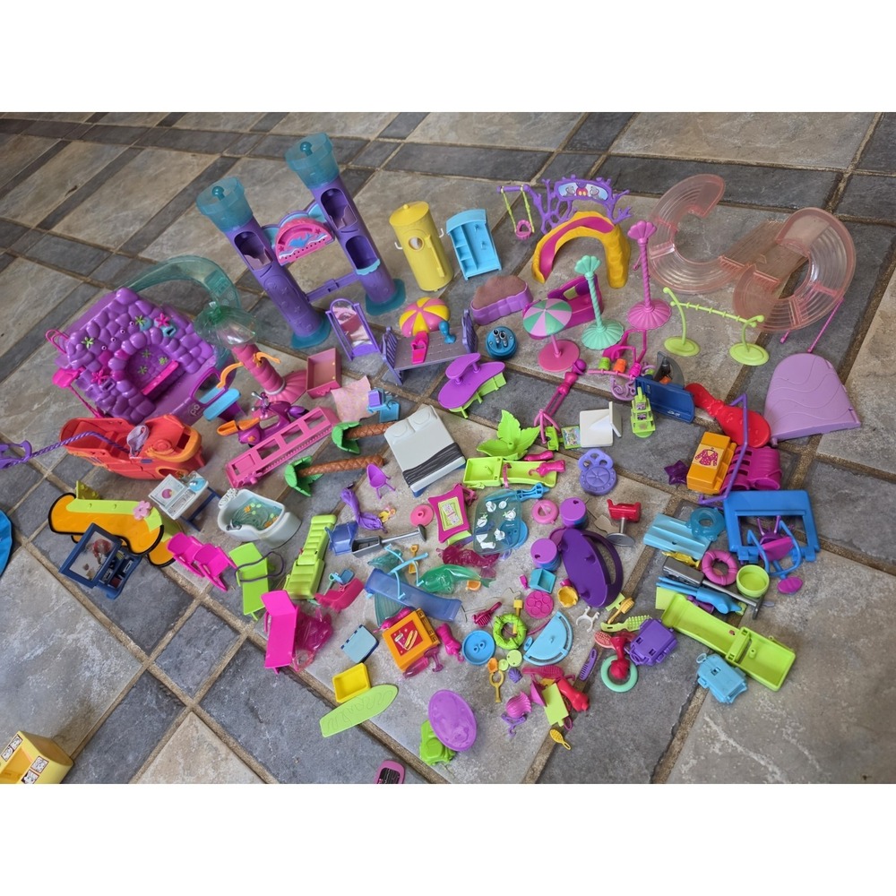 Huge Lot Of Polly Pocket  Clothes Shoes Accessories! Over‎ 150 Peaces!!! - Picture 2 of 11